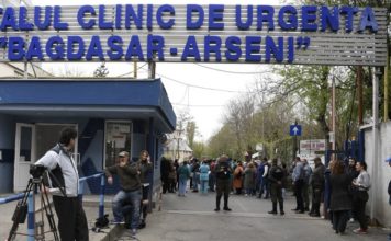 Spitale în ilegalitate. „Sunt asigurat și m-a pus să cumpăr o fașă și 2 pachețele de comprese. E corect?”
